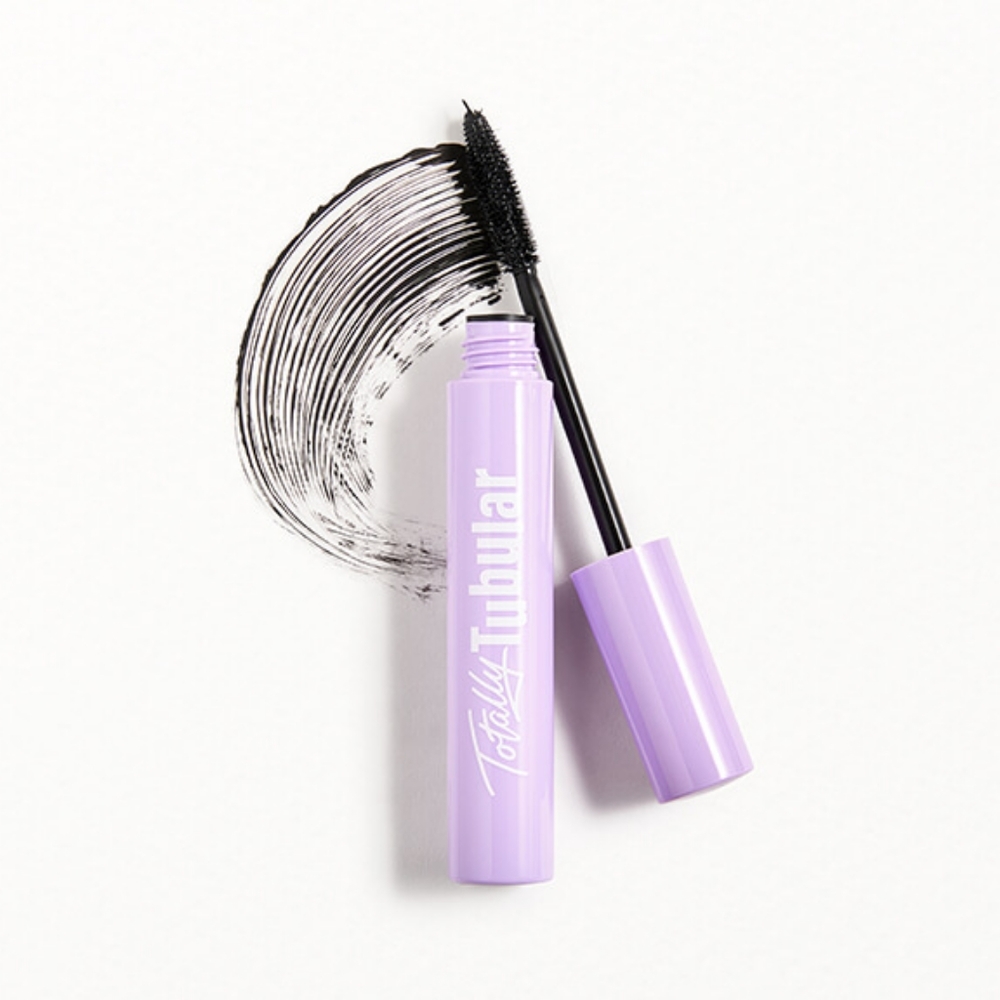 Totally Tubular Mascara in The Heights